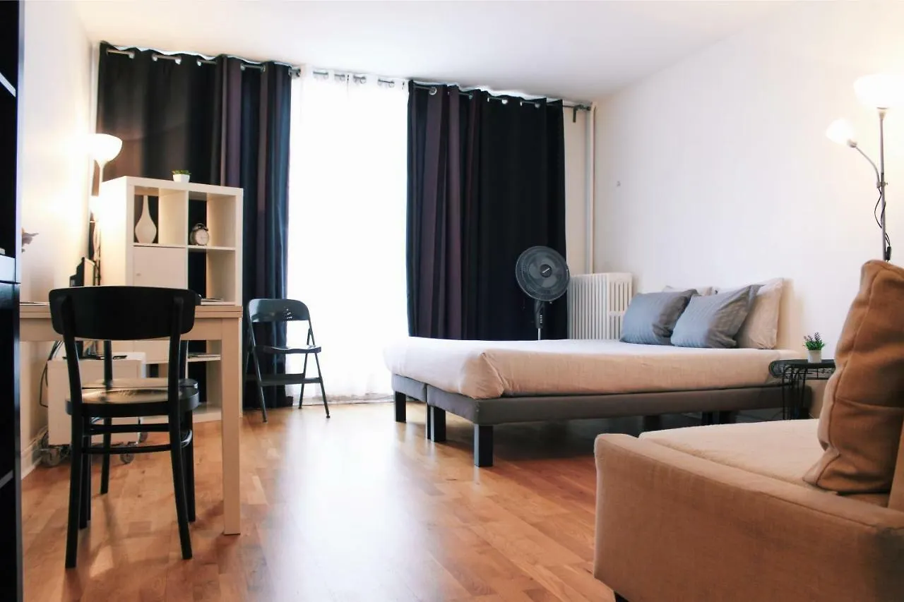 Apartment Lauriston Nice Studio Paris France